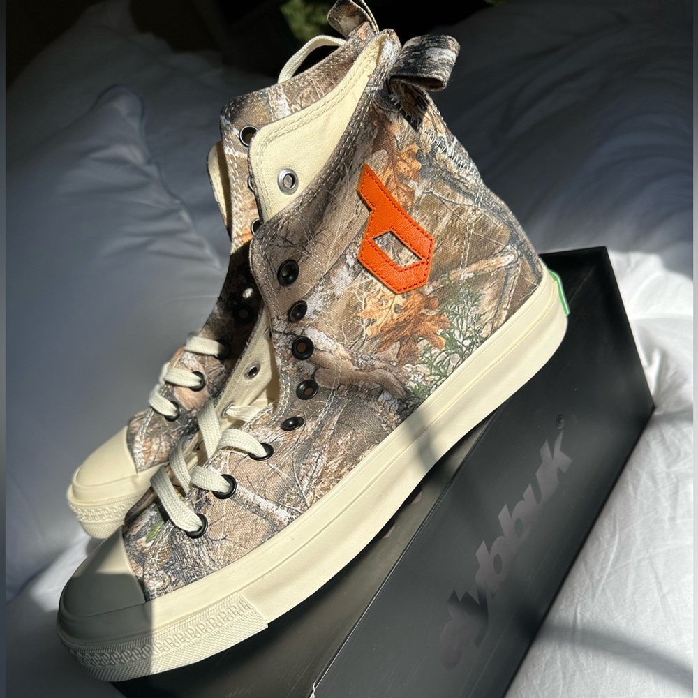 dybbuk New York - Luck One “camouflage” High top sneakers